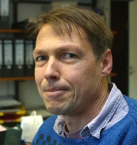 <b>Helmut Schröder</b>; Foto: Carlos Katins - helmut-s_030302